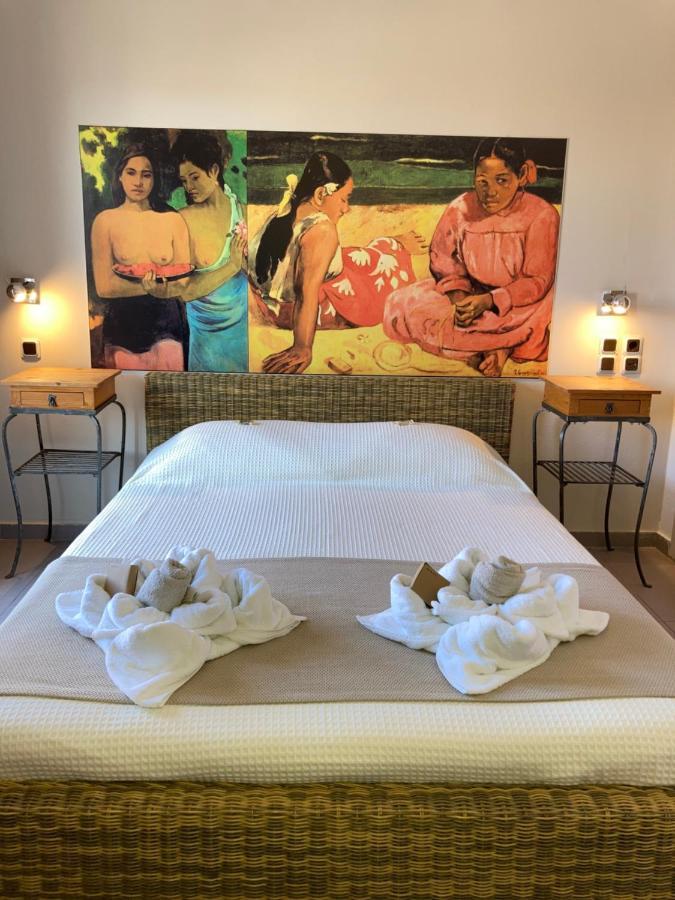Tree Of Life Art Hotel Agia Marina Стая снимка
