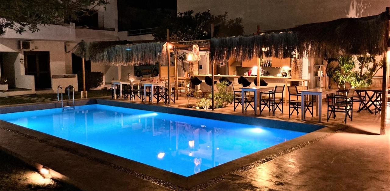 Tree Of Life Art Hotel Agia Marina Екстериор снимка