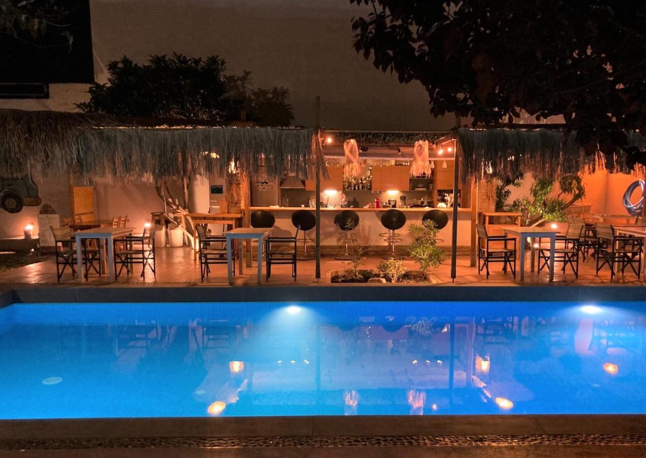Tree Of Life Art Hotel Agia Marina Екстериор снимка