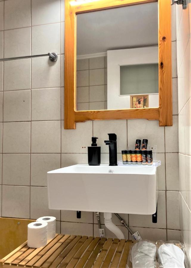 Tree Of Life Art Hotel Agia Marina Екстериор снимка