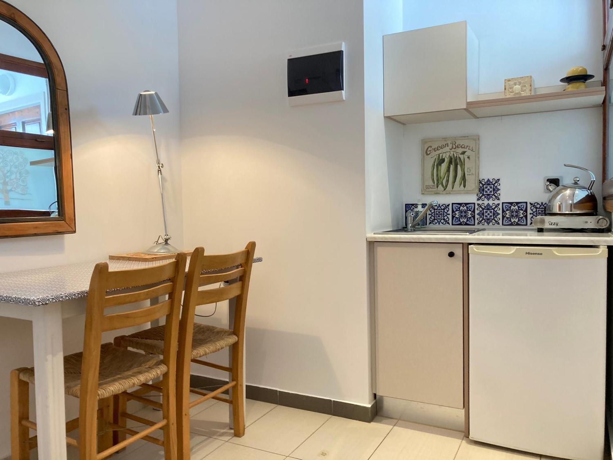 Tree Of Life Art Hotel Agia Marina Стая снимка