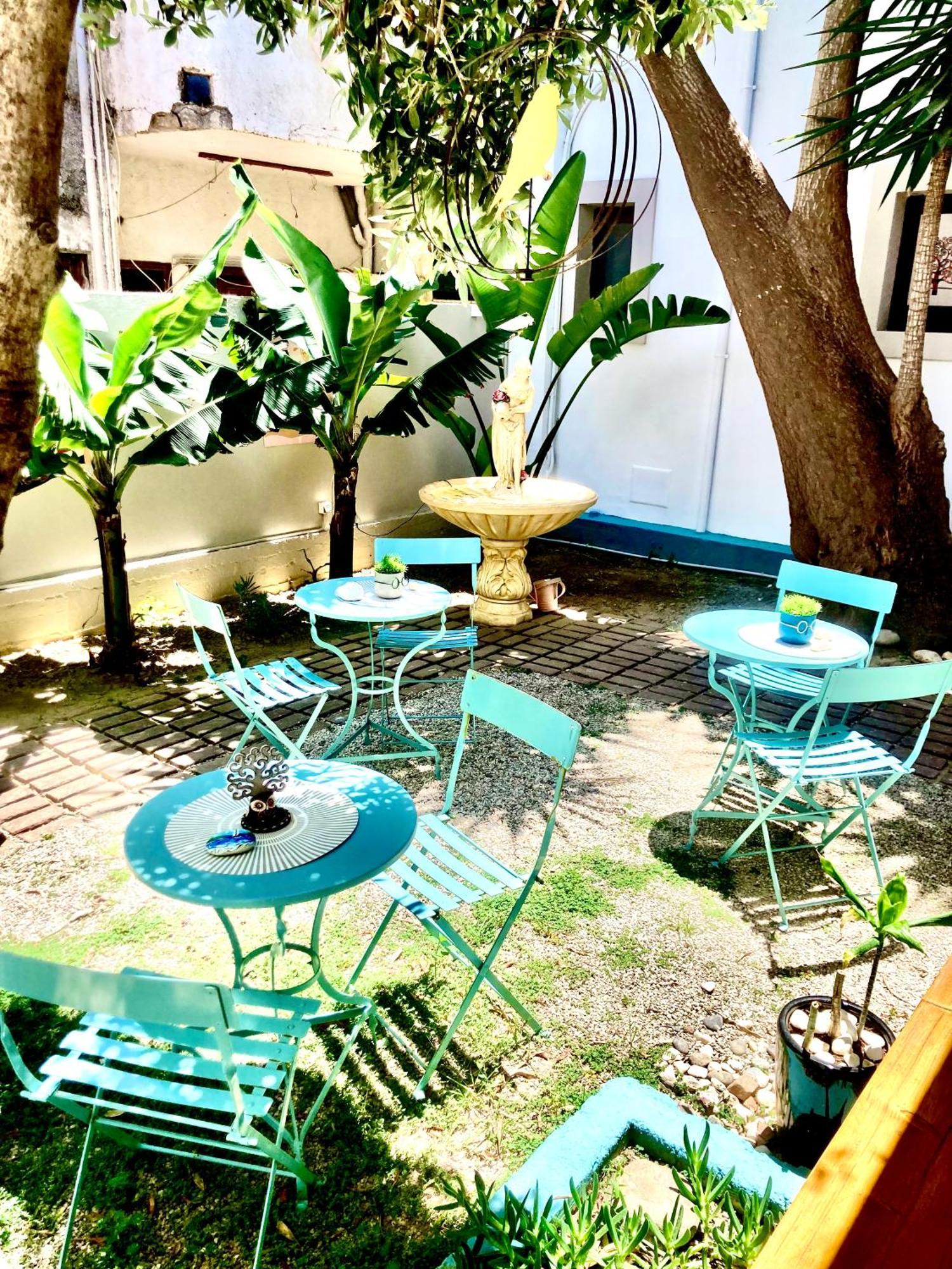Tree Of Life Art Hotel Agia Marina Екстериор снимка