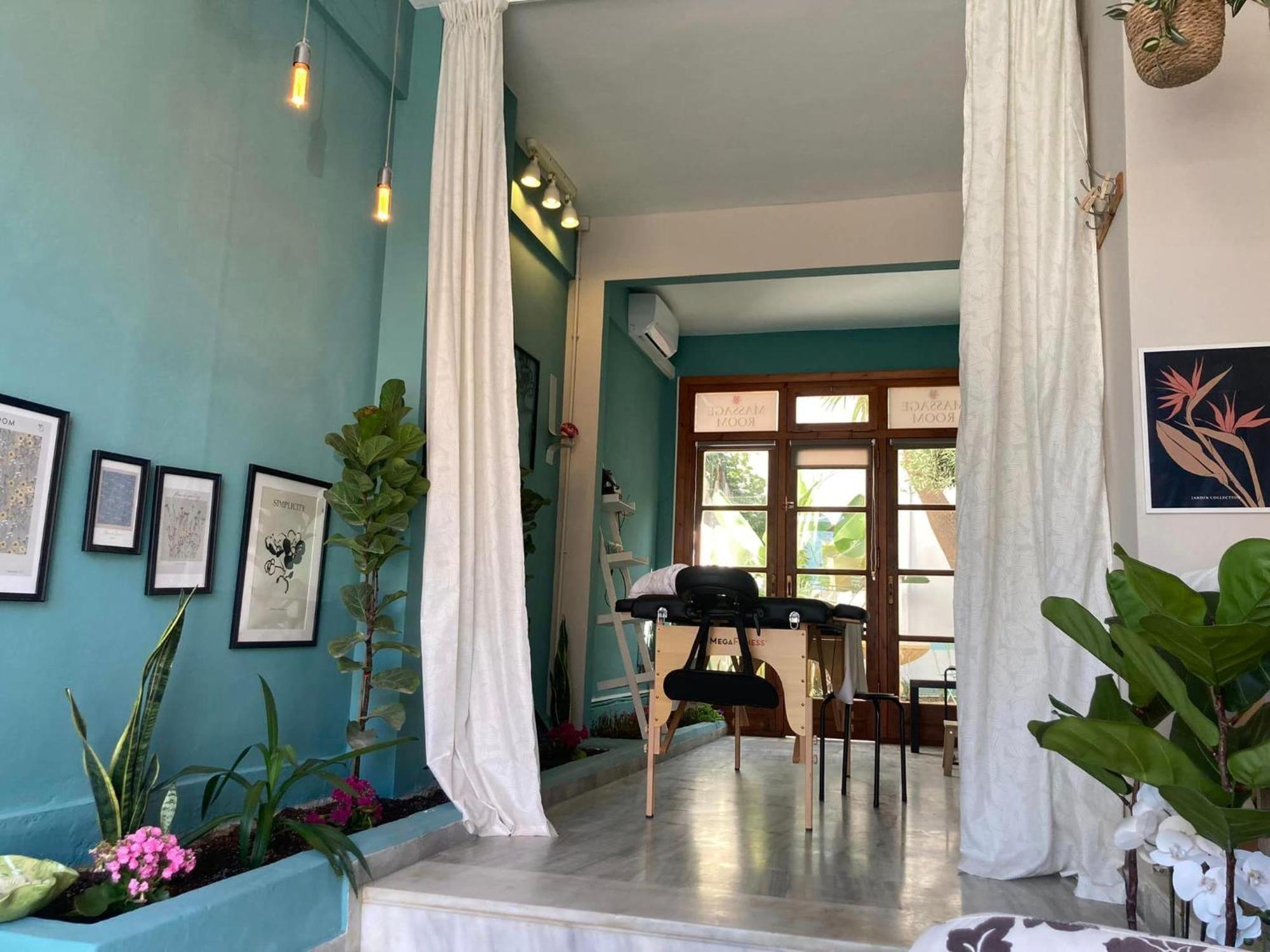 Tree Of Life Art Hotel Agia Marina Екстериор снимка