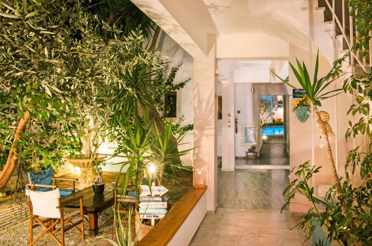 Tree Of Life Art Hotel Agia Marina Екстериор снимка